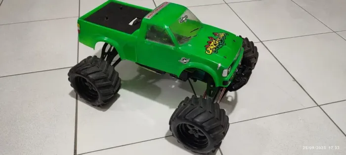 Automodelo Chassis Revo Traxxas Sem Motor Leia! (usado) (Usado)