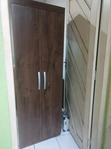 Armário multiuso (semi-novo)