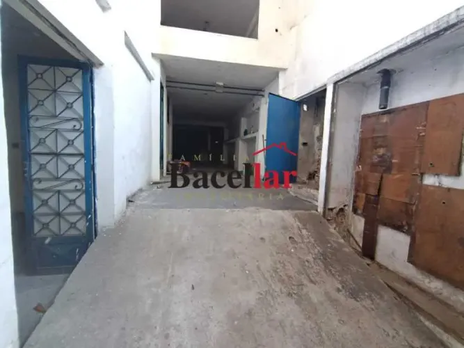 Loja : / Comercial / Riachuelo