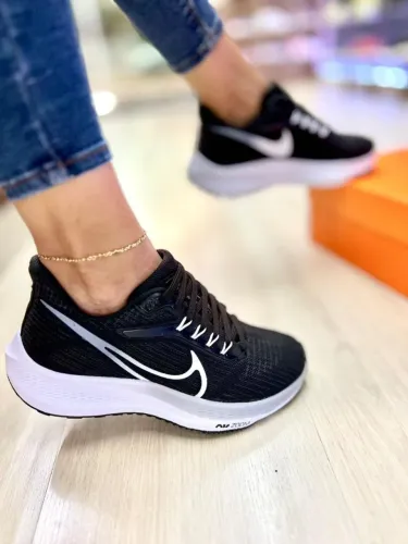 NIKE PEGASUS 39