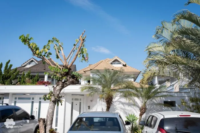 Excelente Casa com Lazer Completo no Condomínio Vivendas do Sol