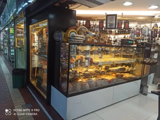 Vitrine para carnes sob medida (d)