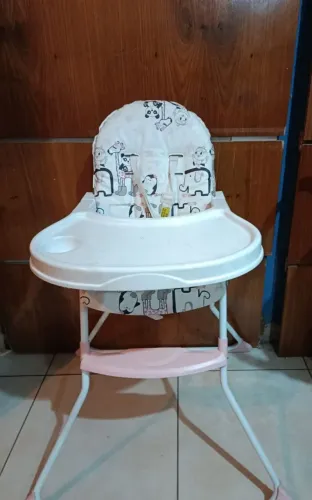 Cadeirinha de alimentação