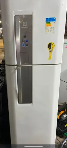 Geladeira fross free Eletrolux. Novissima