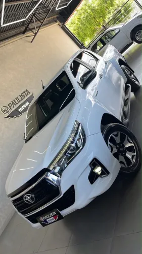 Toyota Hilux CD SRX 4X4 2.8 TDI 16V Diesel Aut. 2019