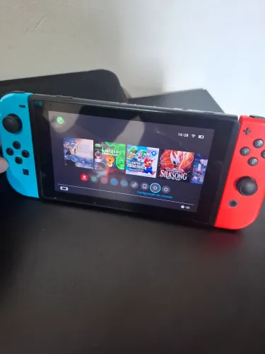 Nintendo Switch V1 64Gb desbloqueado por chip - ENVIO OLX