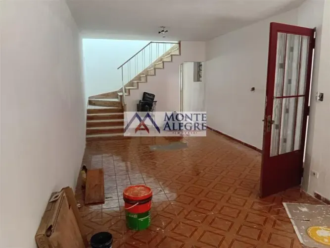 Sobrado para Alugar na Vila Gertrudes com 150 m² e 3 dormitórios/quartos disponíveis