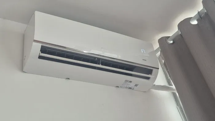 Split midea