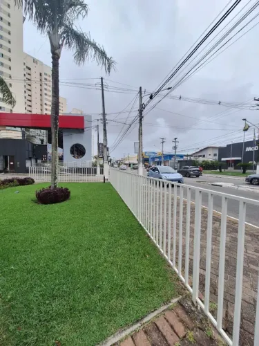 AP STTILO, Av. Abel Cabral, 3/4, sendo 1 suíte. aluguel 2800,00