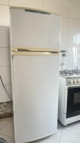 Geladeira Cônsul modelo 254 litros!