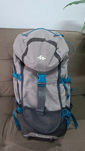 Mochila Cargueira 50L Quechua- Usada