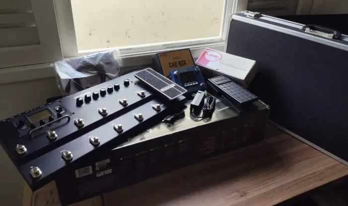 Line 6 Pod Hd500 + Pedal Exp + Cab Box + Case