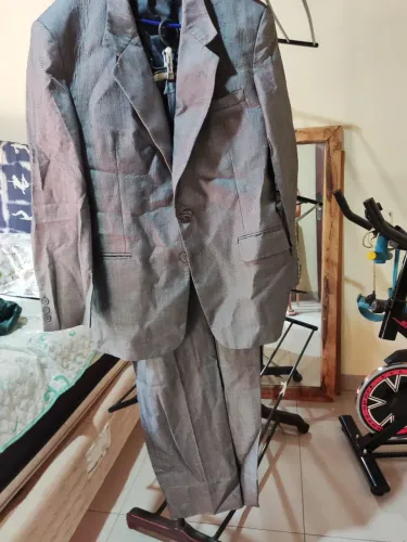 Vende terno masculino 