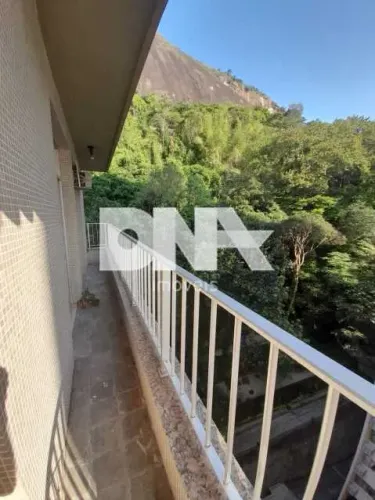 Apartamento 2 quartos na Lagoa.