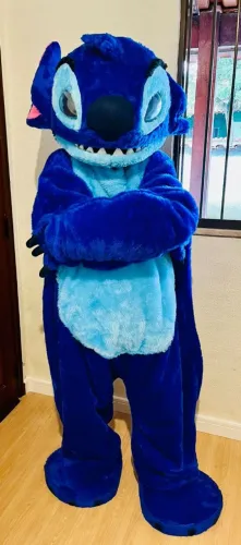 Vendo personagem vivo stitch semi novo