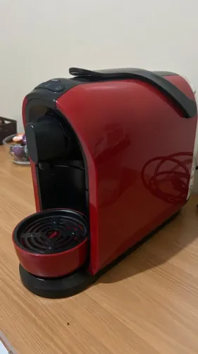 Cafeteira Mimo 3 Corações Vermelha 220v