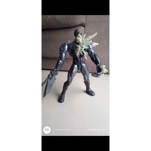 Boneco elementor extroyer azul Max steel