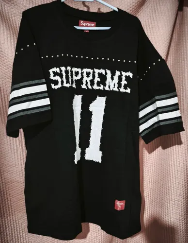 Camiseta Supreme Studded Football Preta XL Streetwear