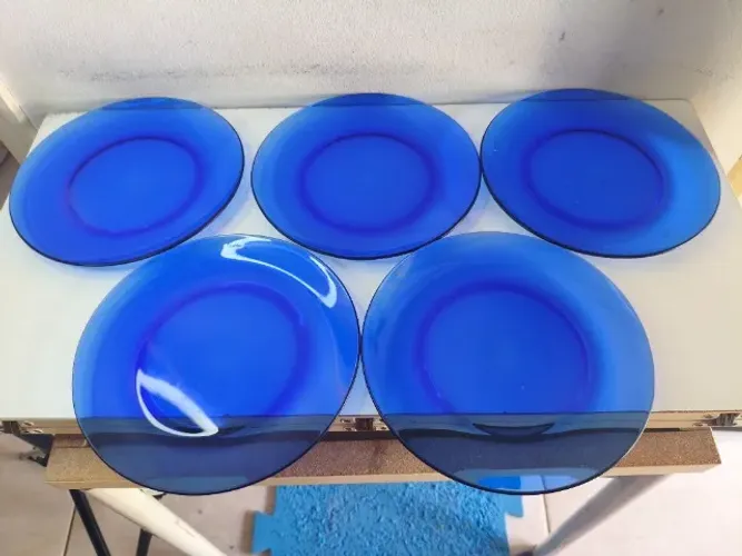 Kit pratos Duralex Azul Cobalto anos 90