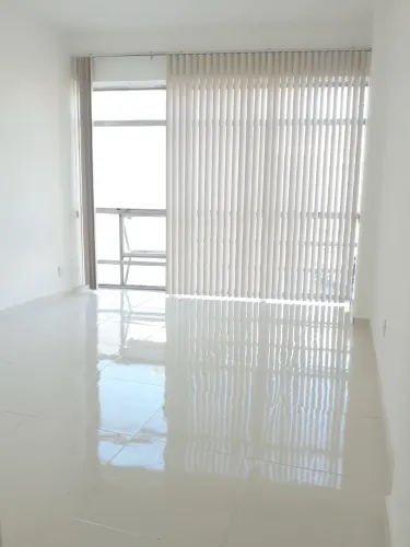 Venda sala reformada Niterói Centro Av. Amaral Peixoto, 207 no Edifício Albert Sabin