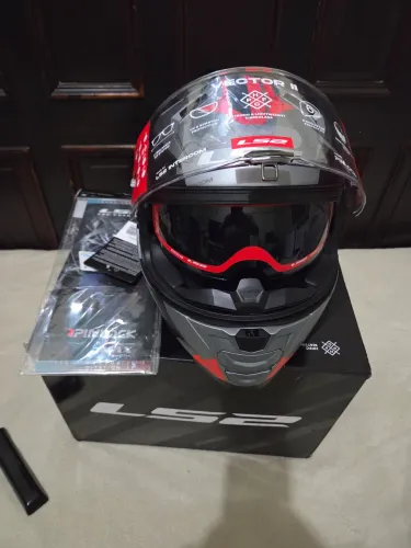 Capacete fechado ls2 vecto 2 tam 60