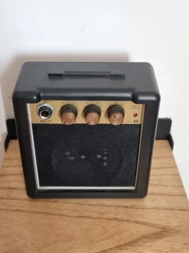 Mini Amplificador Portátil de Guitarrar
