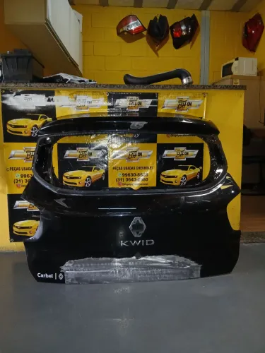 Tampa traseira kwid 2017 e 2022.