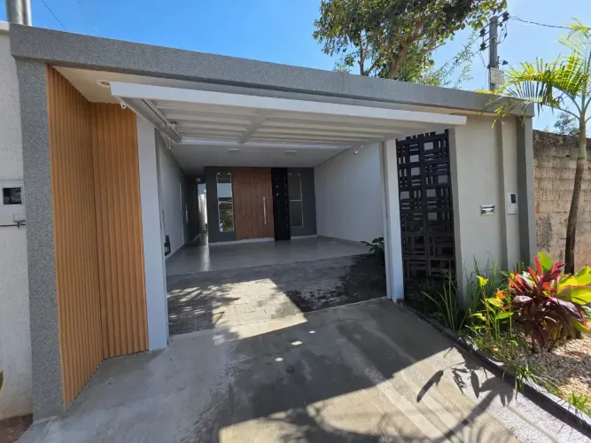 Casa nova 2 quartos 1 suite com fino acabamento de primeira piso porcelanato bancadas gran