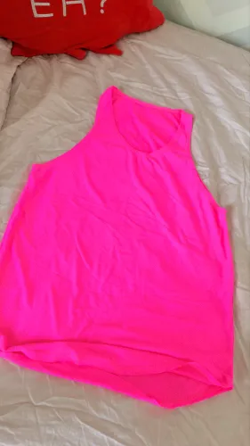 Blusa de academia nunca usada tamanho M 