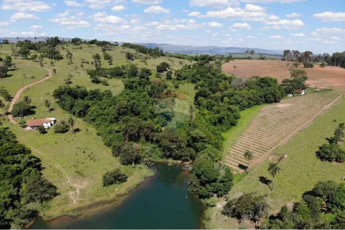 Área para rancho com 20.000 m² em Delfinópolis MG - região da Mata | Serra da Canastra