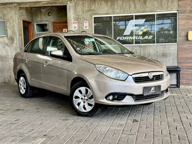 Fiat Siena Attractive 1.4 Fire Flex 8V 4P 2013