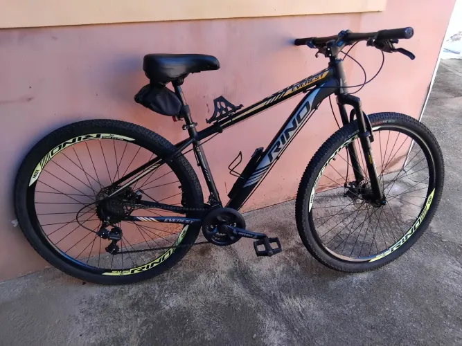 Bicicleta semi nova