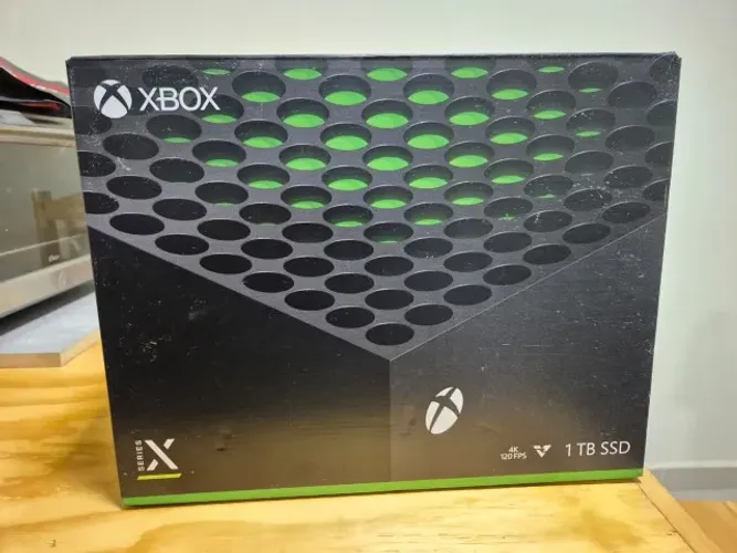 Xbox Series X 1tb Completo + Caixa + 2 Controles + 3 Jogos