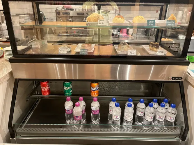 Vitrine refrigerada 2 andares- Sulfisa