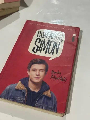 Livro Com amor, Simon