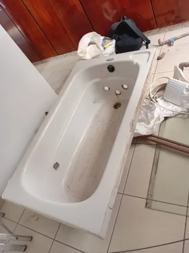 Banheira de hidromassagem