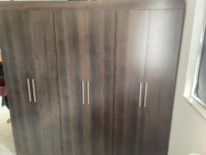 Guarda-Roupa Bartira Ville com 6 Portas e 2 Gavetas - 200,5cm de largura