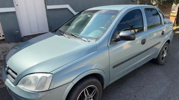Chevrolet Corsa Sedan 1.8 MPFI 8V 102cv 4P 2003