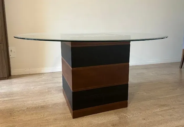 Mesa de Vidro Redonda (1,5m diâmetro)