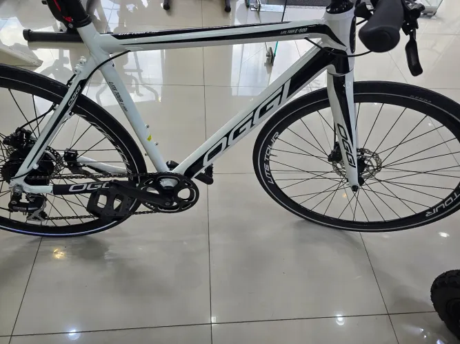 E-bike urbana Oggi Lite Tour 