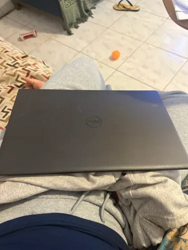 NOTEBOOK PRATICAMENTE NOVO