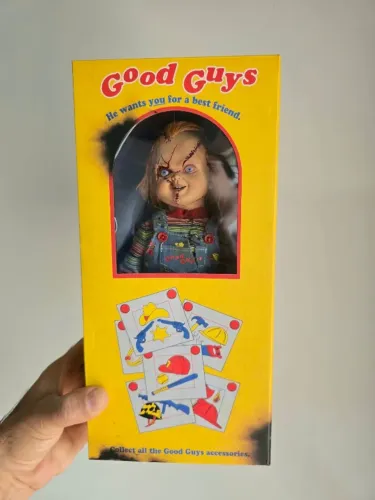Neca Online Exclusivo 2026 boneco do Chucky 26cm