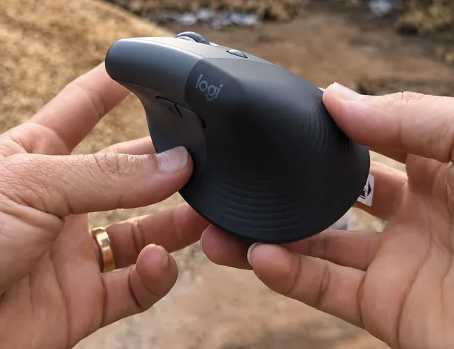 Mouse sem fio logitech Lift vertical