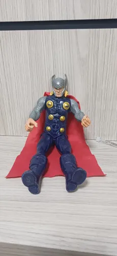 boneco do Thor super-herói antigo