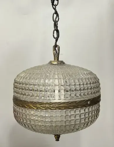 Luminária Lustre pendente em vidro translúcido em metal amarelo