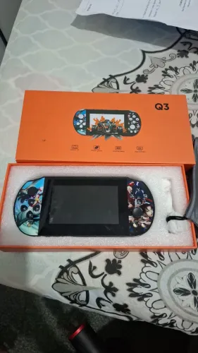 Game portátil Q3
