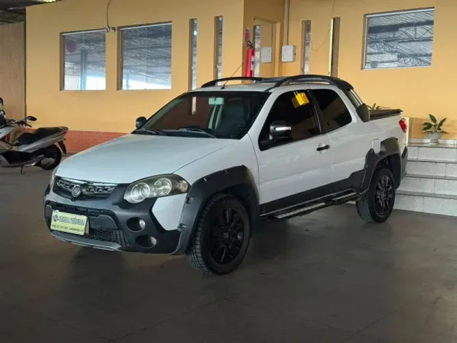 Fiat Strada Adventure1.8/ 1.8 Locker Flex CD 2014