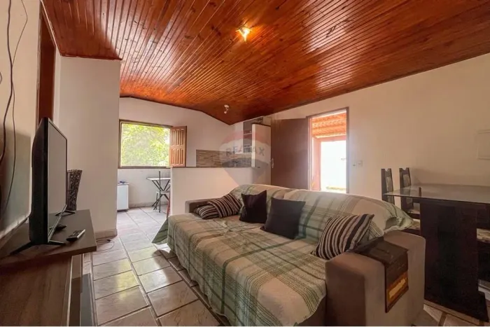 Casa com 3 Pavimentos no Village III Ideal para Moradia ou Investimento