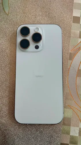 iPhone 16 Pro 128GB Titânio Deserto Impecável Caixa e Carregador
