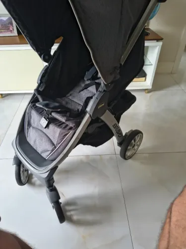 Carrinho de bebê Chicco Bravo + Bebê Conforto KeyFit - Completo